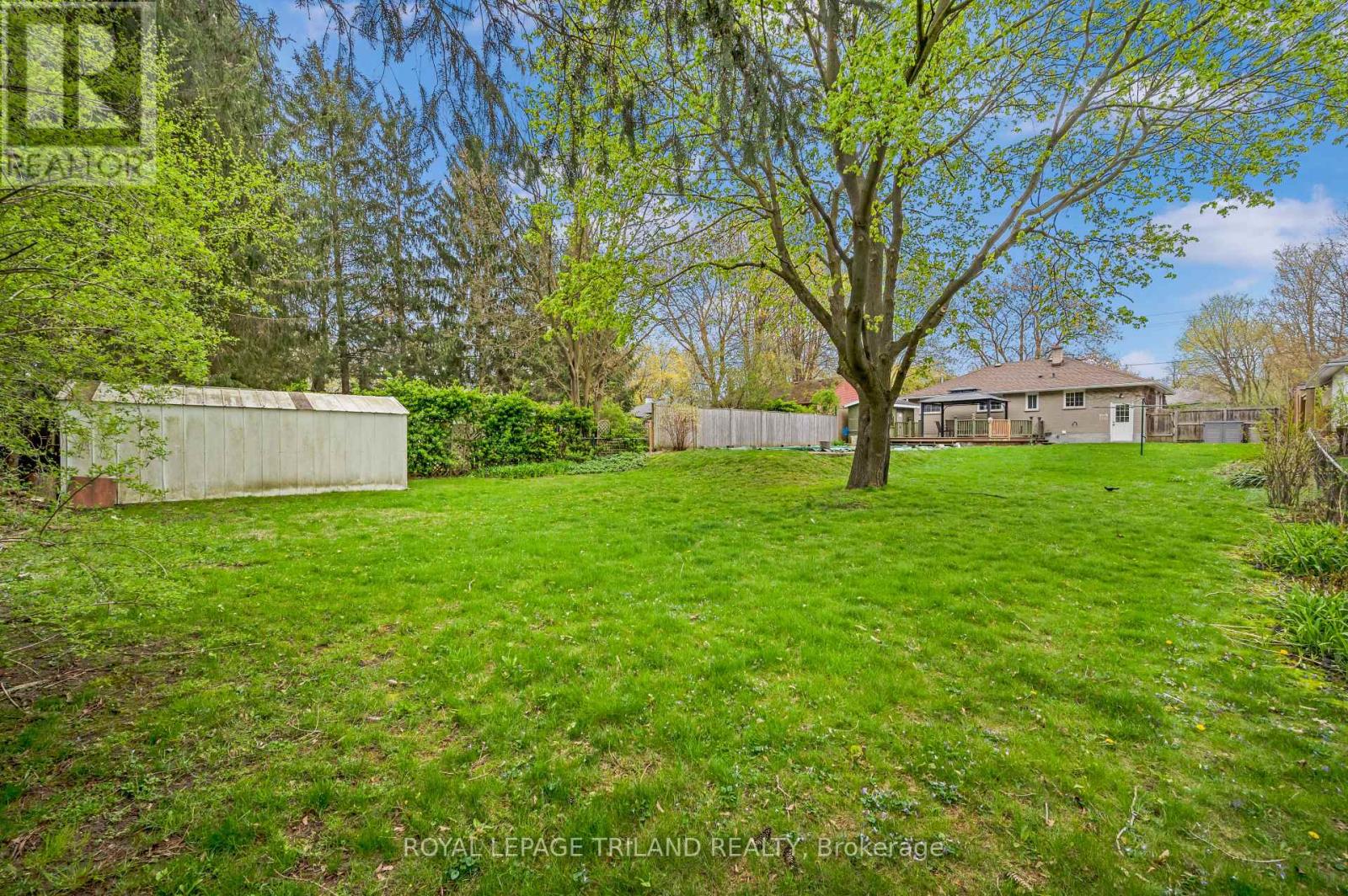 374 GRIFFITH STREET - 32