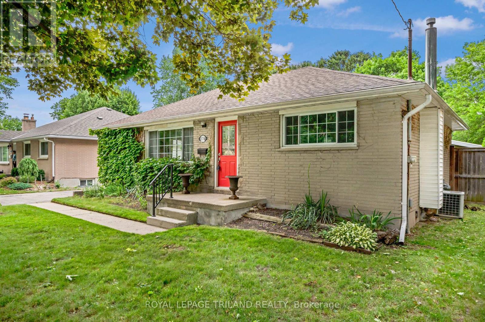 374 GRIFFITH STREET - 4