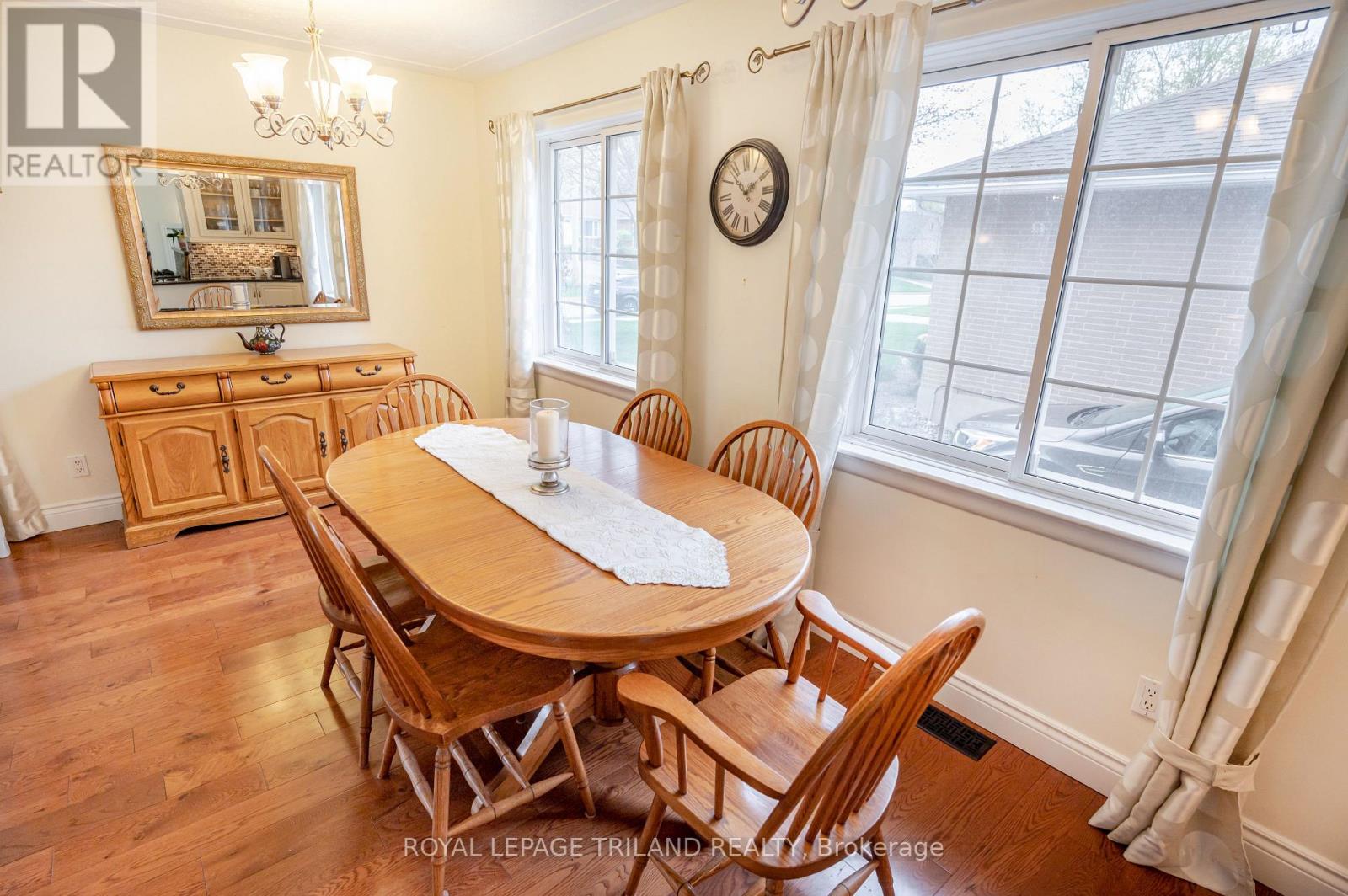 374 GRIFFITH STREET - 9