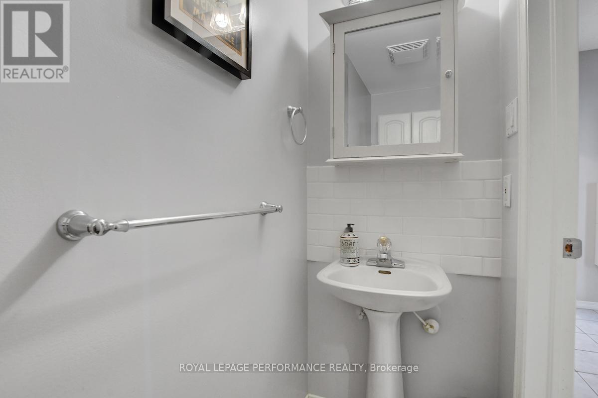 #401D 1 COLUMBUS AVENUE - 17