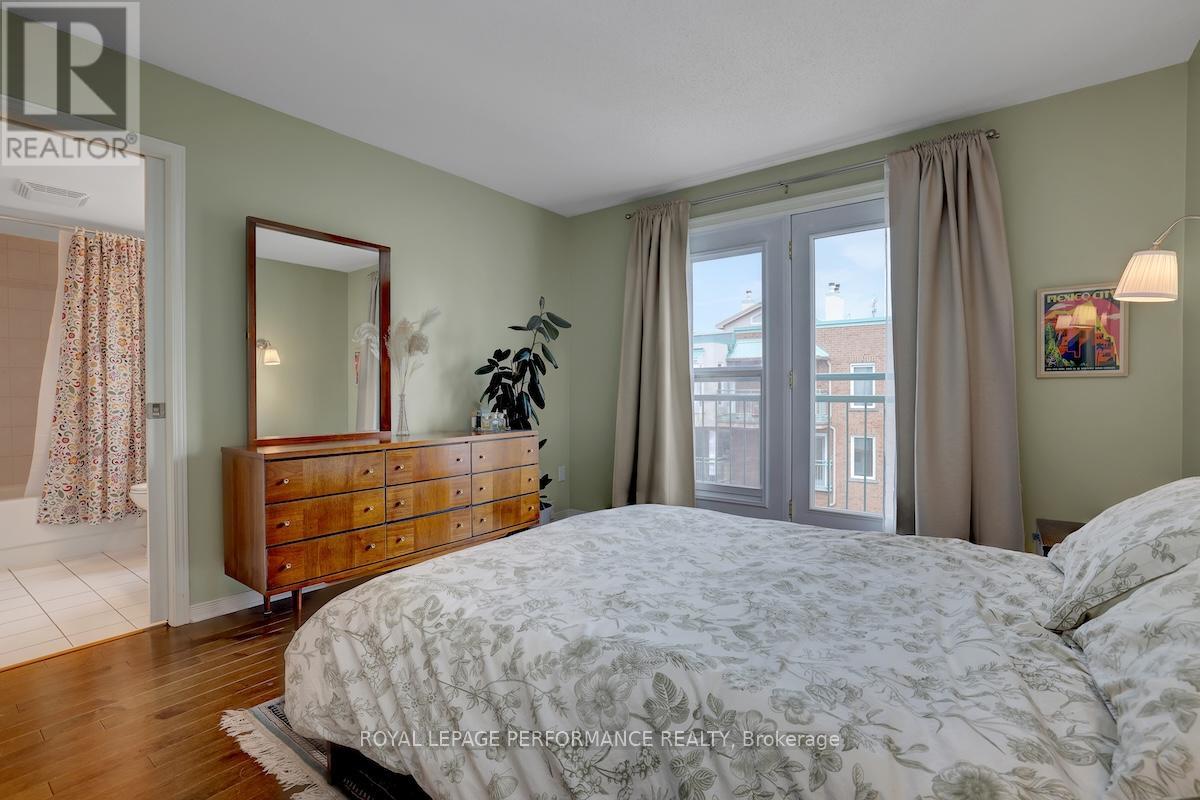 #401D 1 COLUMBUS AVENUE - 19