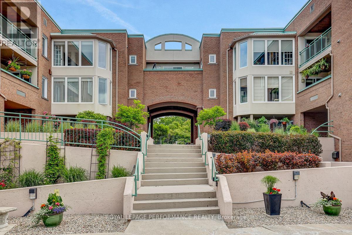 #401D 1 COLUMBUS AVENUE - 29