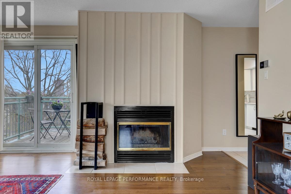 #401D 1 COLUMBUS AVENUE - 7