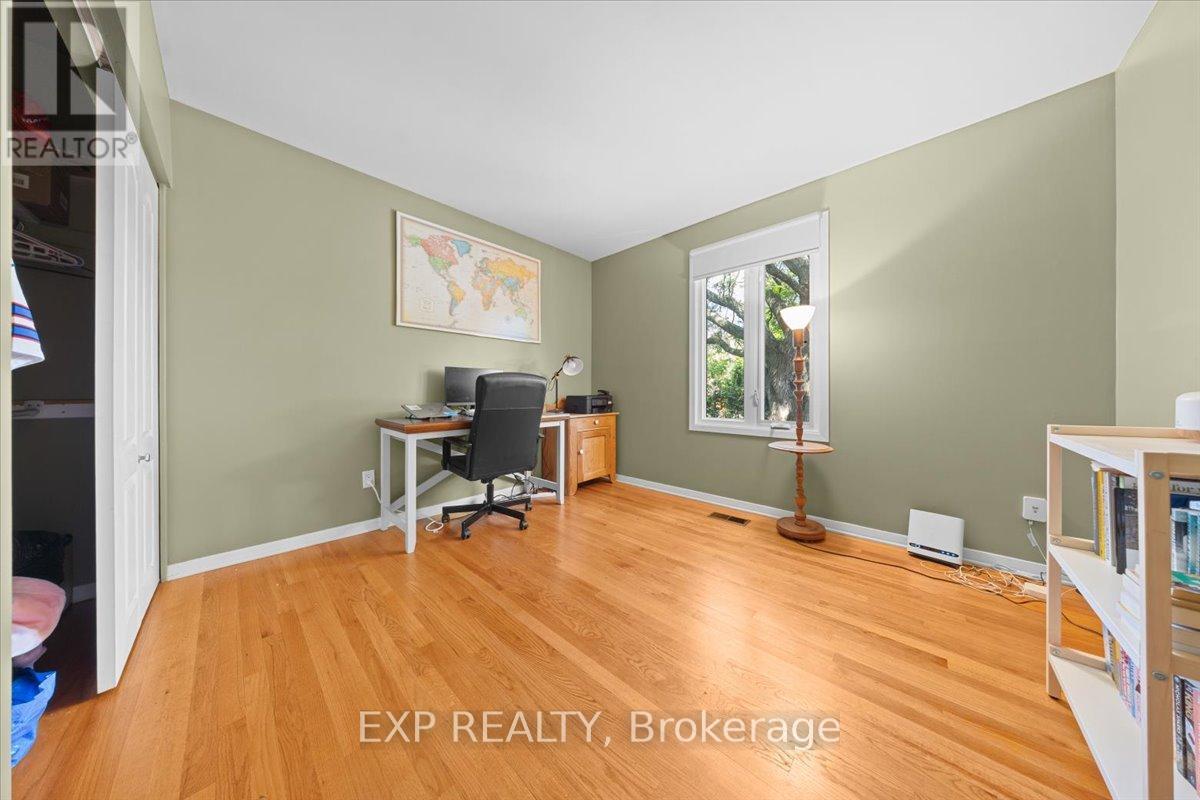 2697 ULSTER CRESCENT - 20