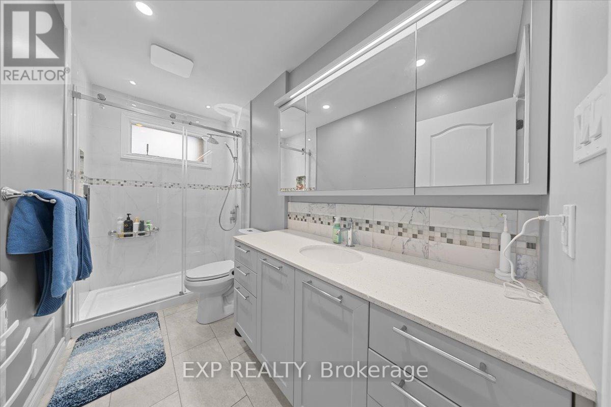 2697 ULSTER CRESCENT - 21
