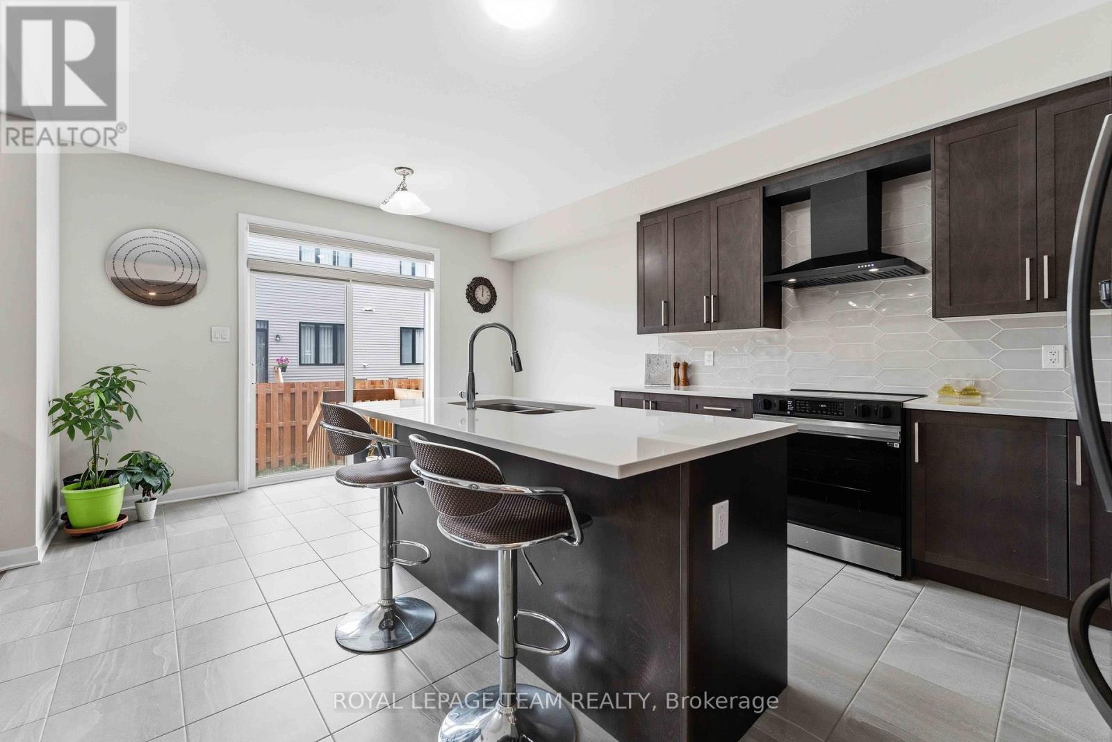 332 ELSIE MACGILL WALK - 13