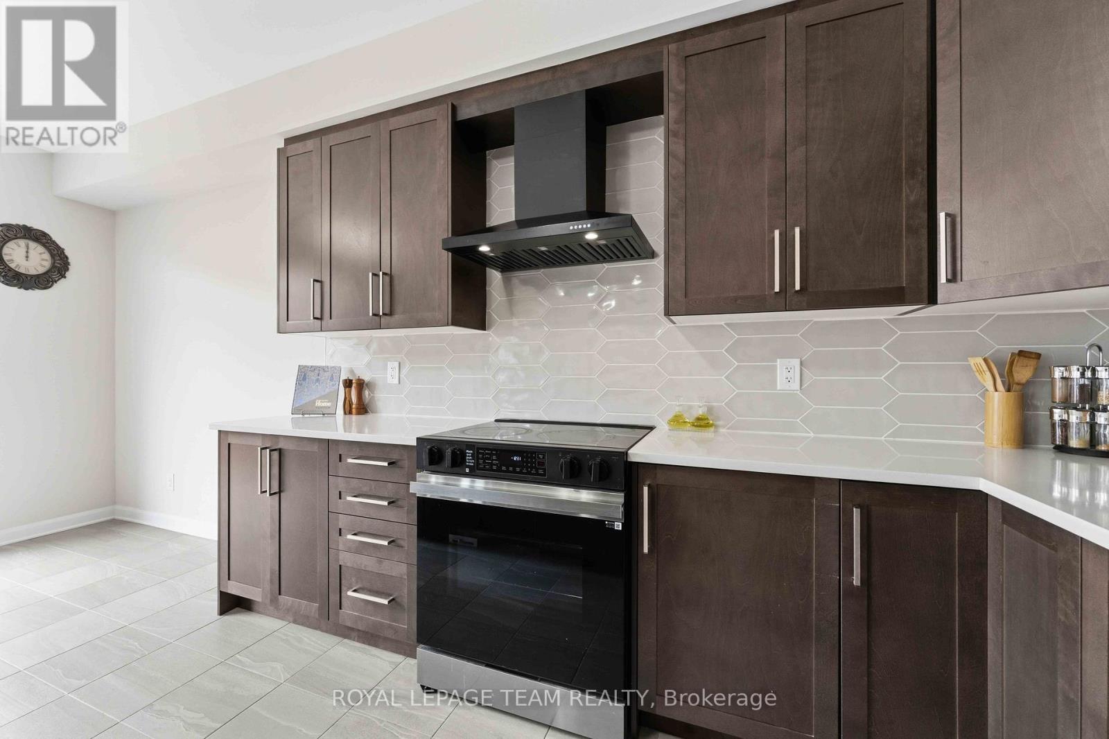 332 ELSIE MACGILL WALK - 14
