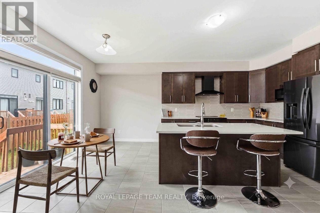 332 ELSIE MACGILL WALK - 19