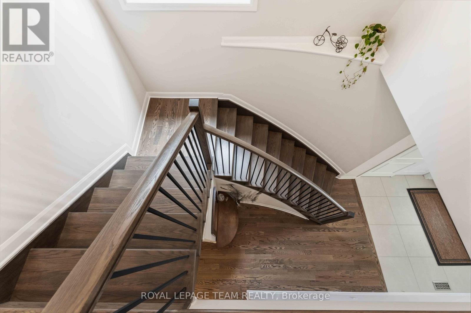 332 ELSIE MACGILL WALK - 22