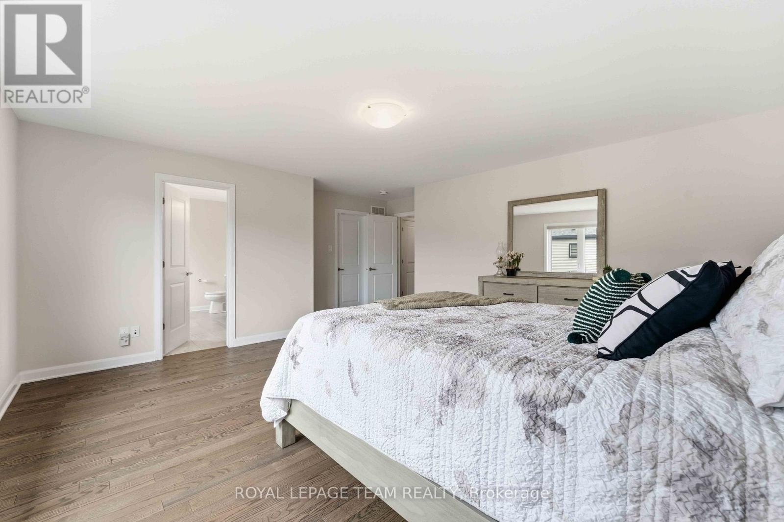 332 ELSIE MACGILL WALK - 26
