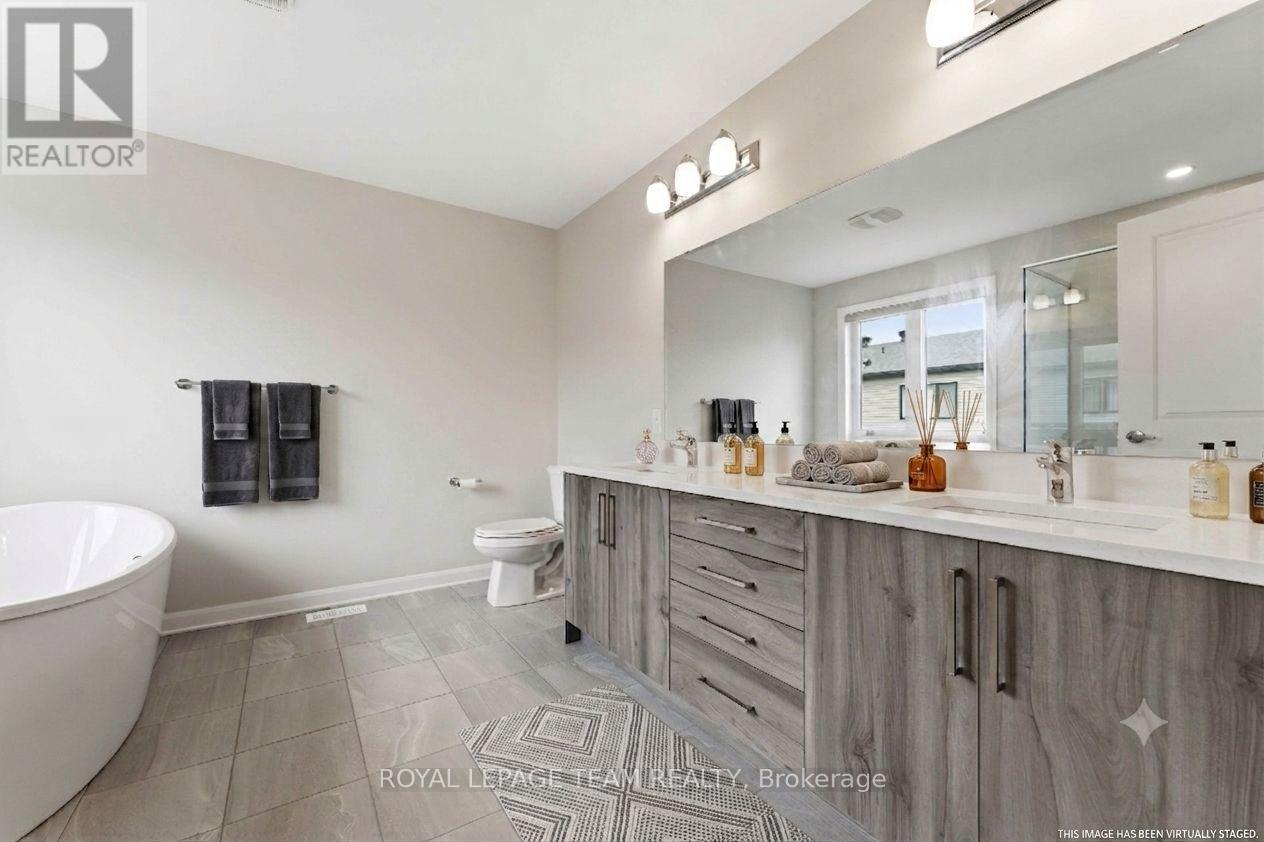 332 ELSIE MACGILL WALK - 27