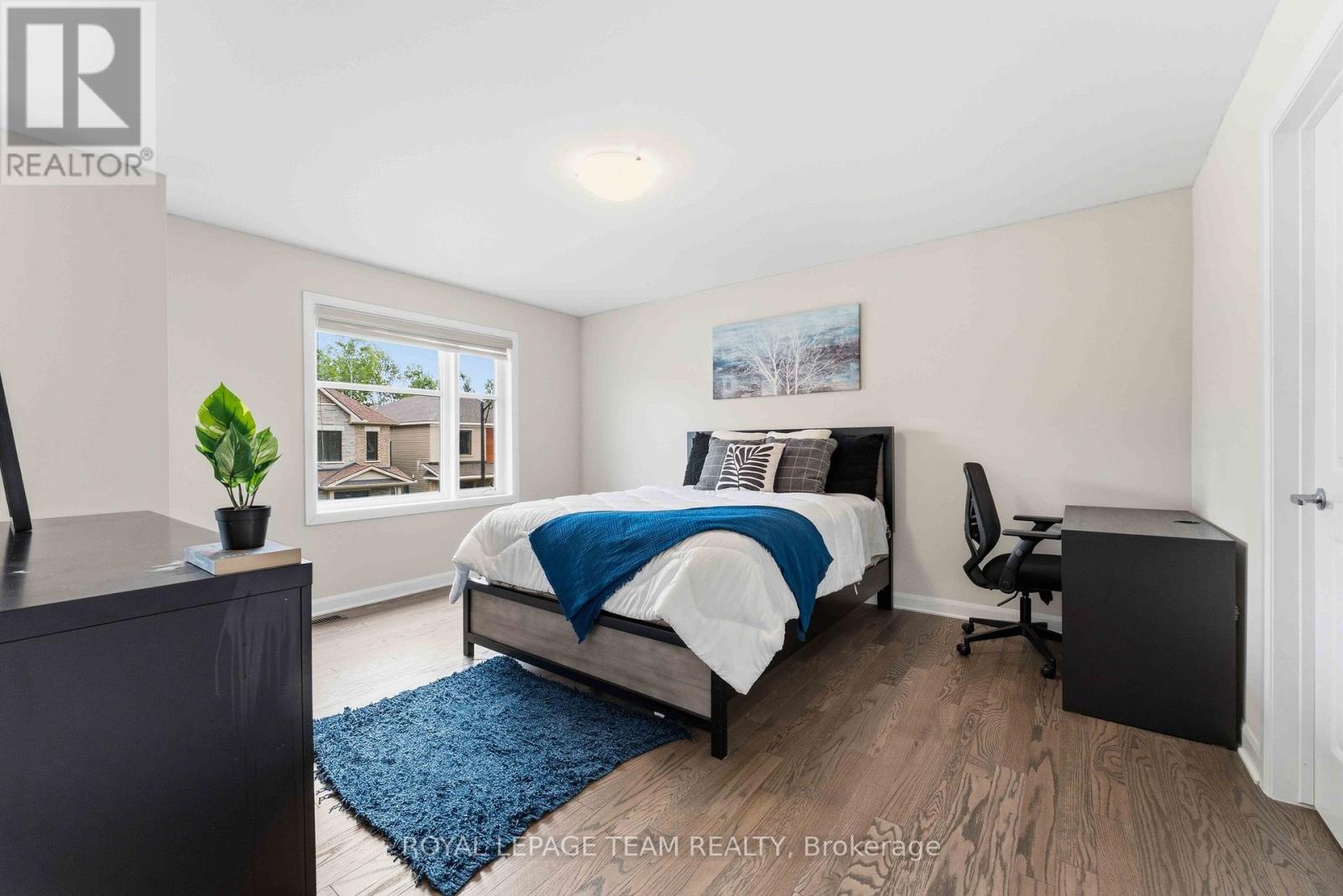 332 ELSIE MACGILL WALK - 35