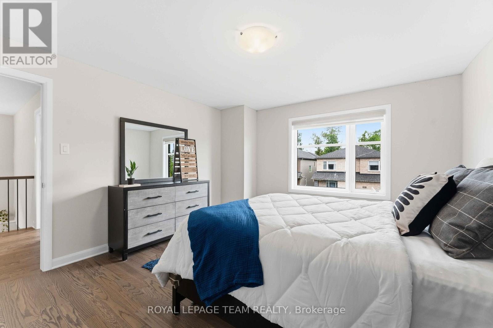 332 ELSIE MACGILL WALK - 36