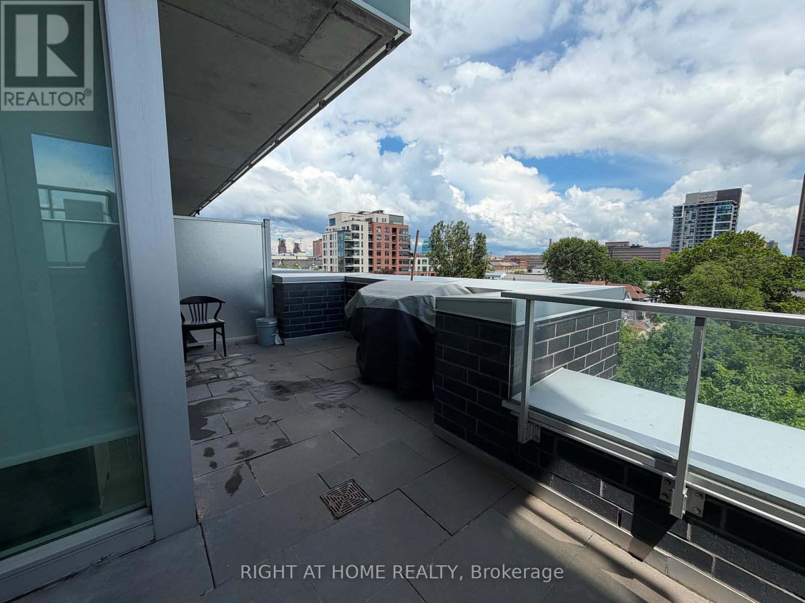 2 Bed, 2 Bath Apartment for Rent in Ottawa – 309 – 111 CHAMPAGNE AVENUE S, Ottawa – MLS# X13485716 - Image 14