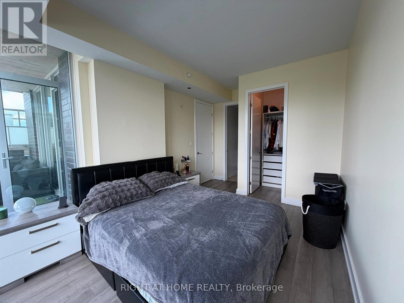 2 Bed, 2 Bath Apartment for Rent in Ottawa – 309 – 111 CHAMPAGNE AVENUE S, Ottawa – MLS# X13485716 - Image 17