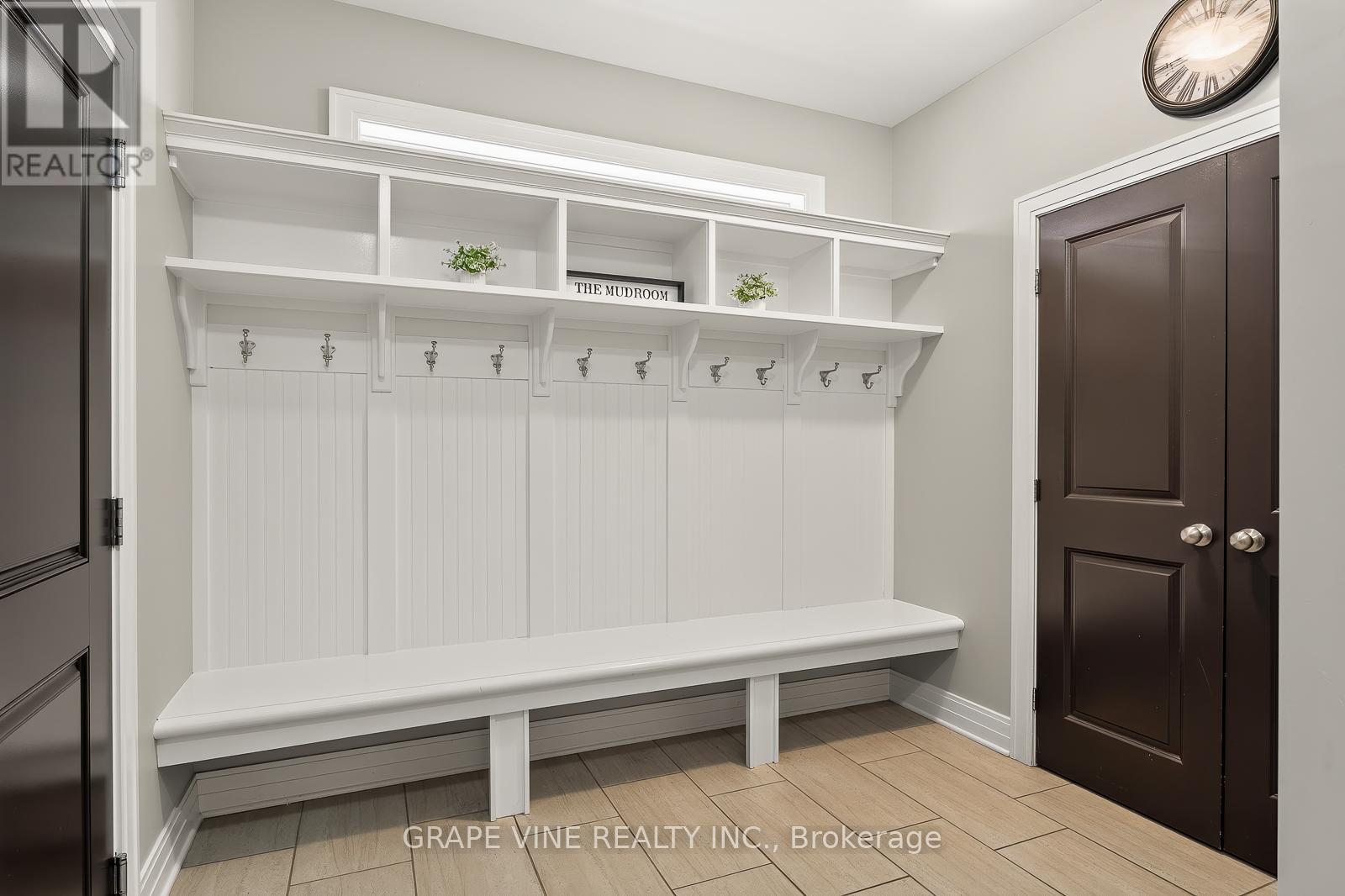 523 ADAMSON CRESCENT - 11