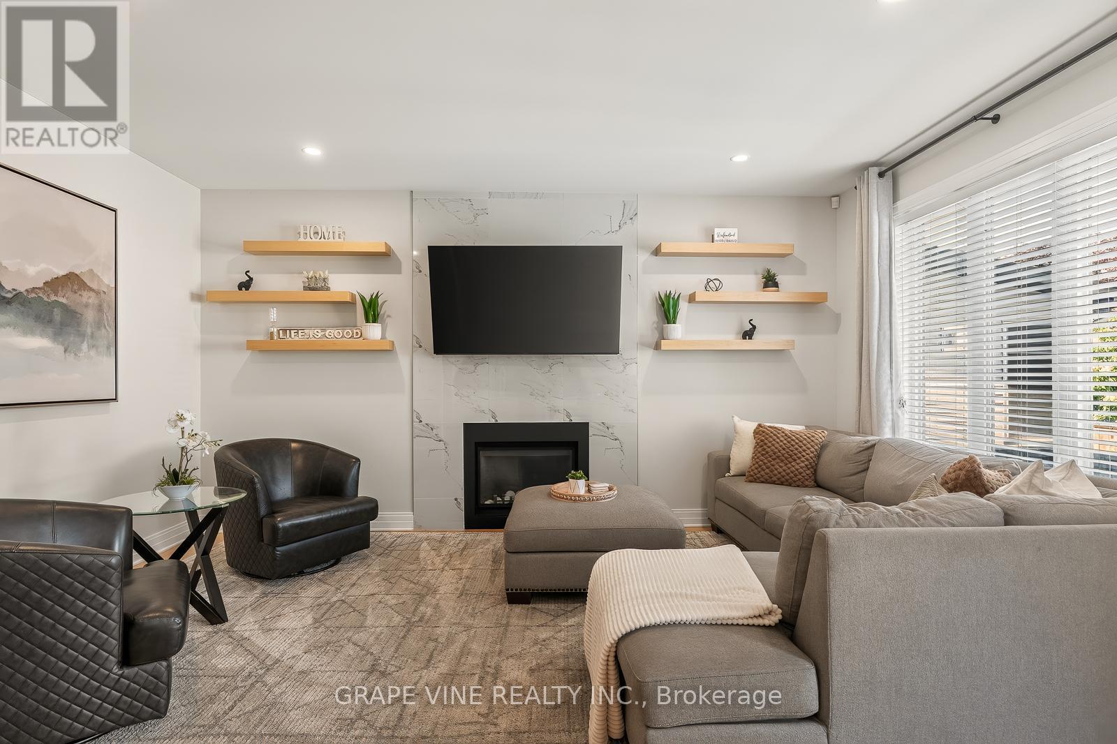 523 ADAMSON CRESCENT - 14