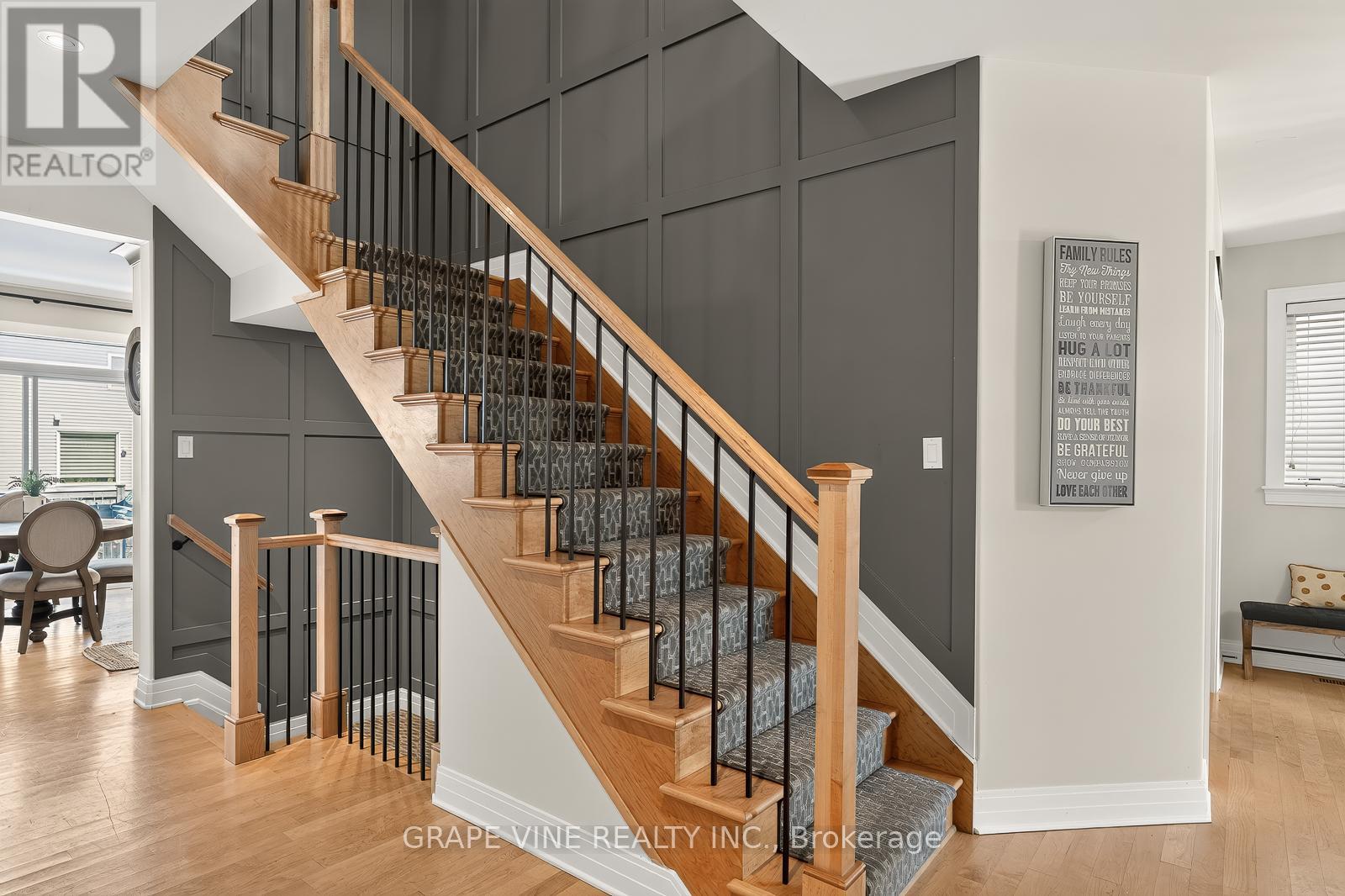 523 ADAMSON CRESCENT - 24