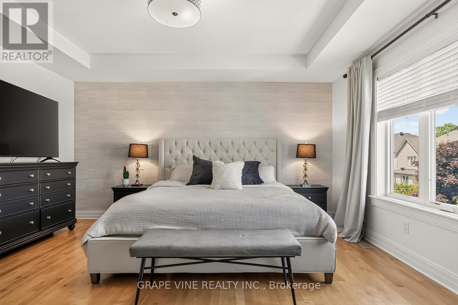 523 ADAMSON CRESCENT - 26