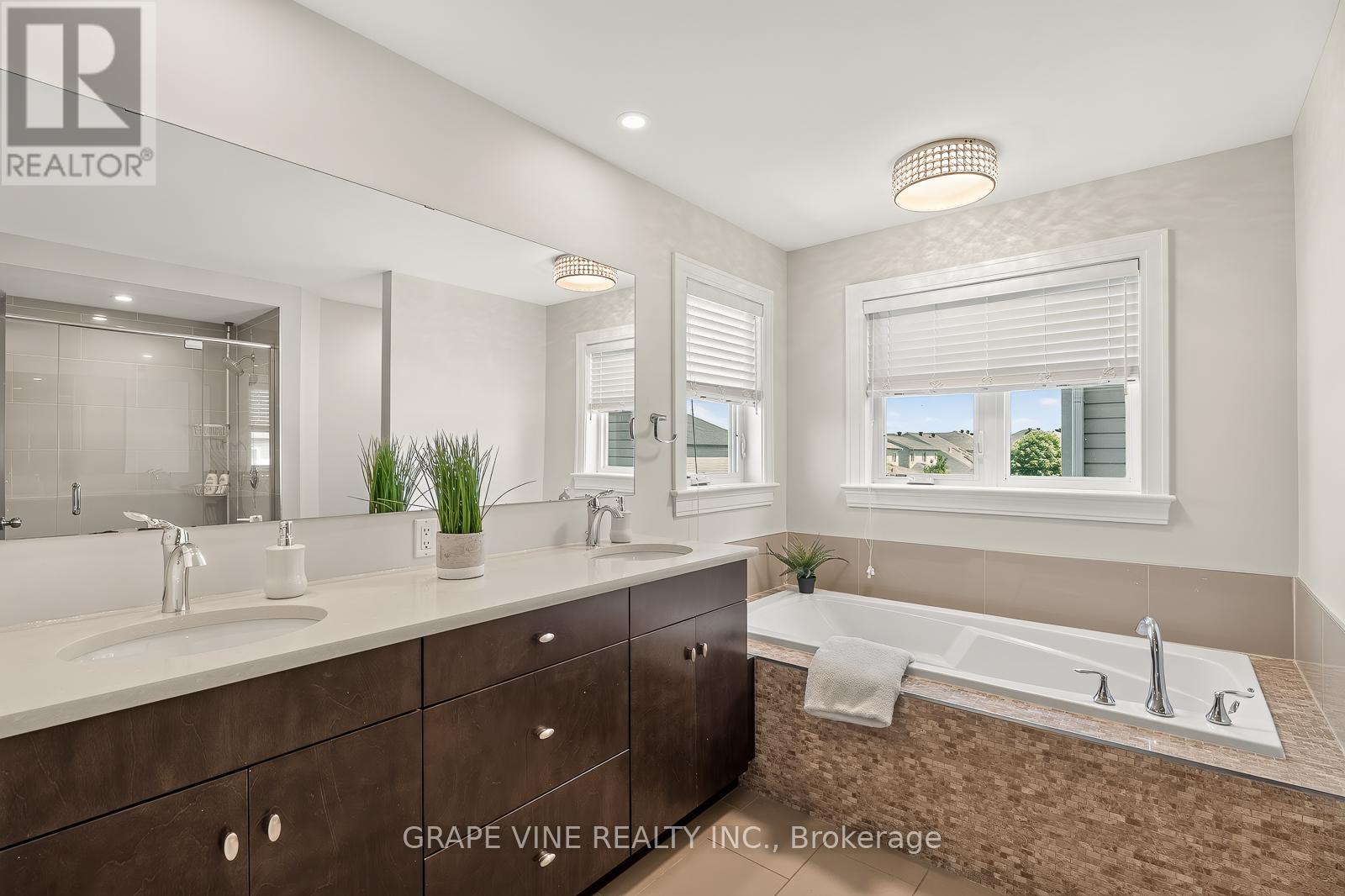 523 ADAMSON CRESCENT - 29