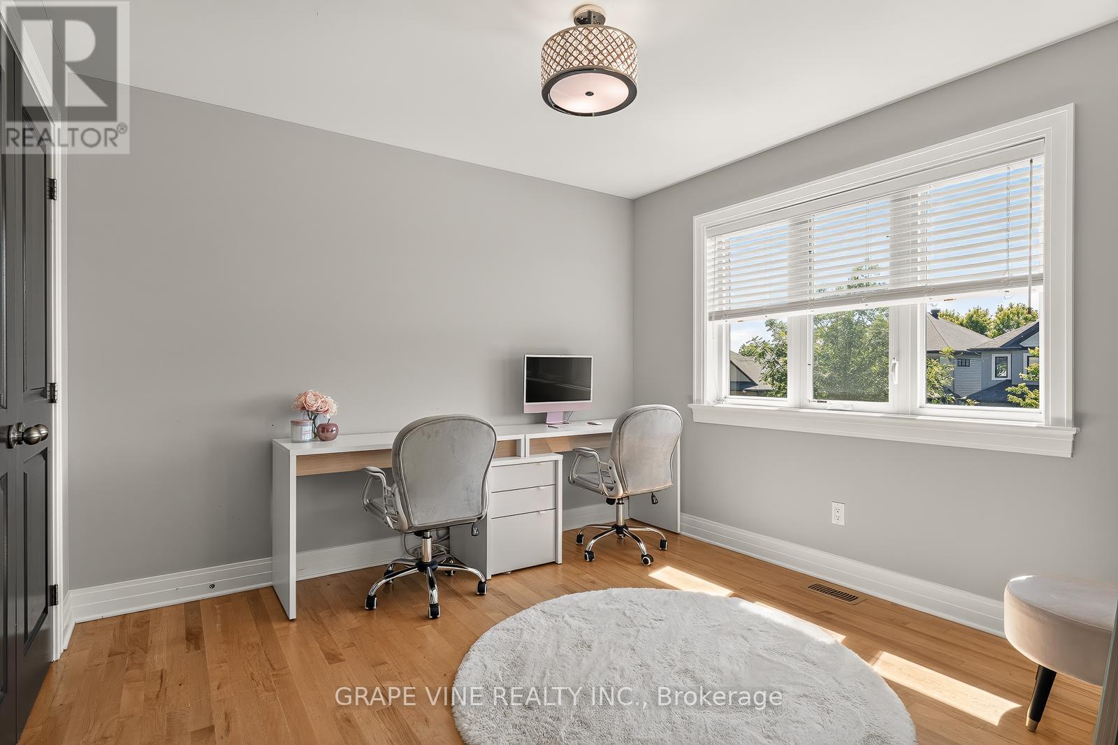 523 ADAMSON CRESCENT - 35