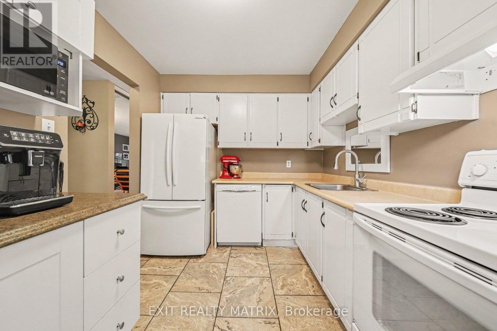 #107 3194 OLYMPIC WAY - 11