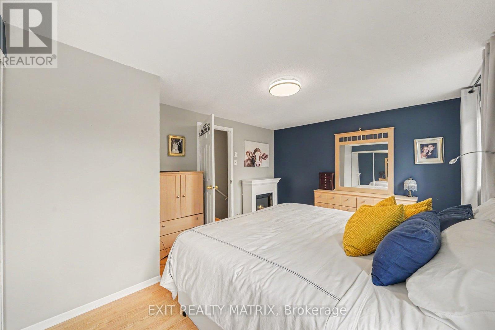 #107 3194 OLYMPIC WAY - 17