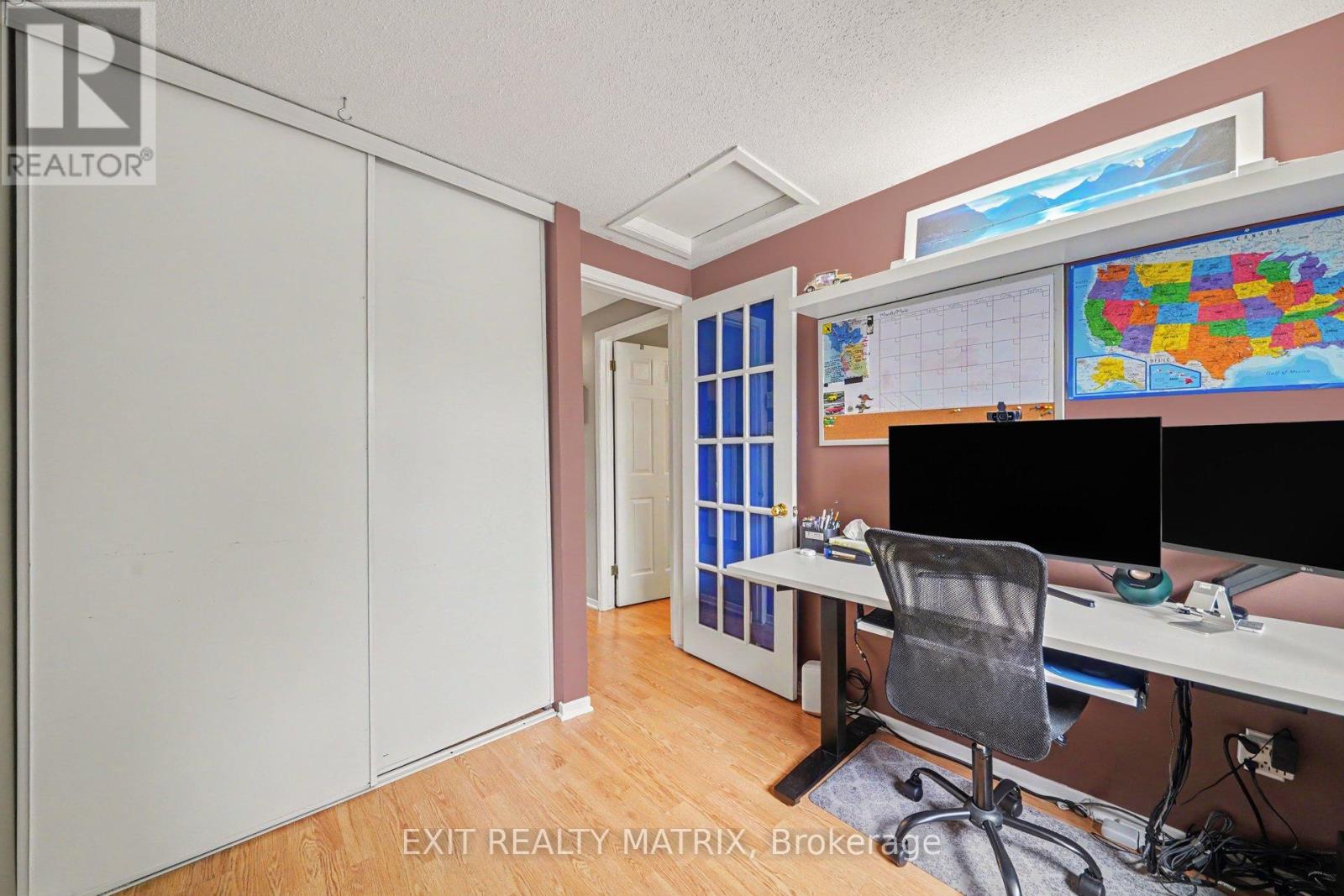 #107 3194 OLYMPIC WAY - 21