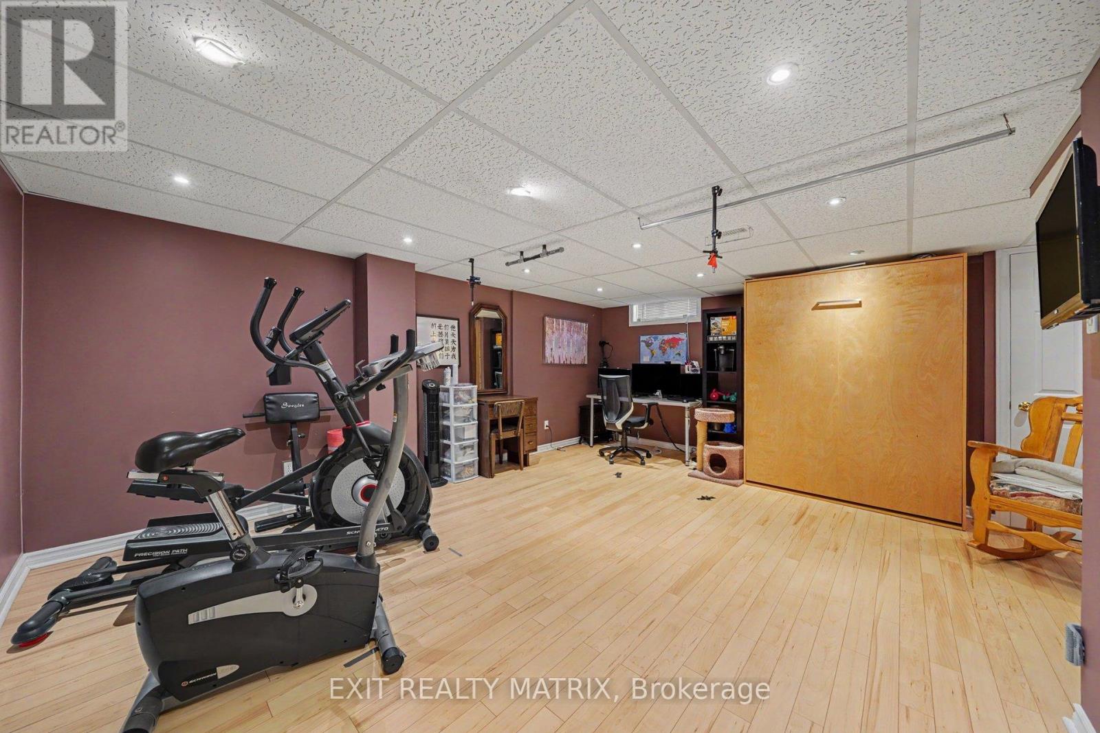 #107 3194 OLYMPIC WAY - 24
