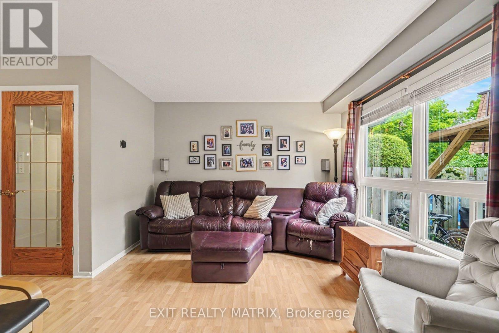 #107 3194 OLYMPIC WAY - 5