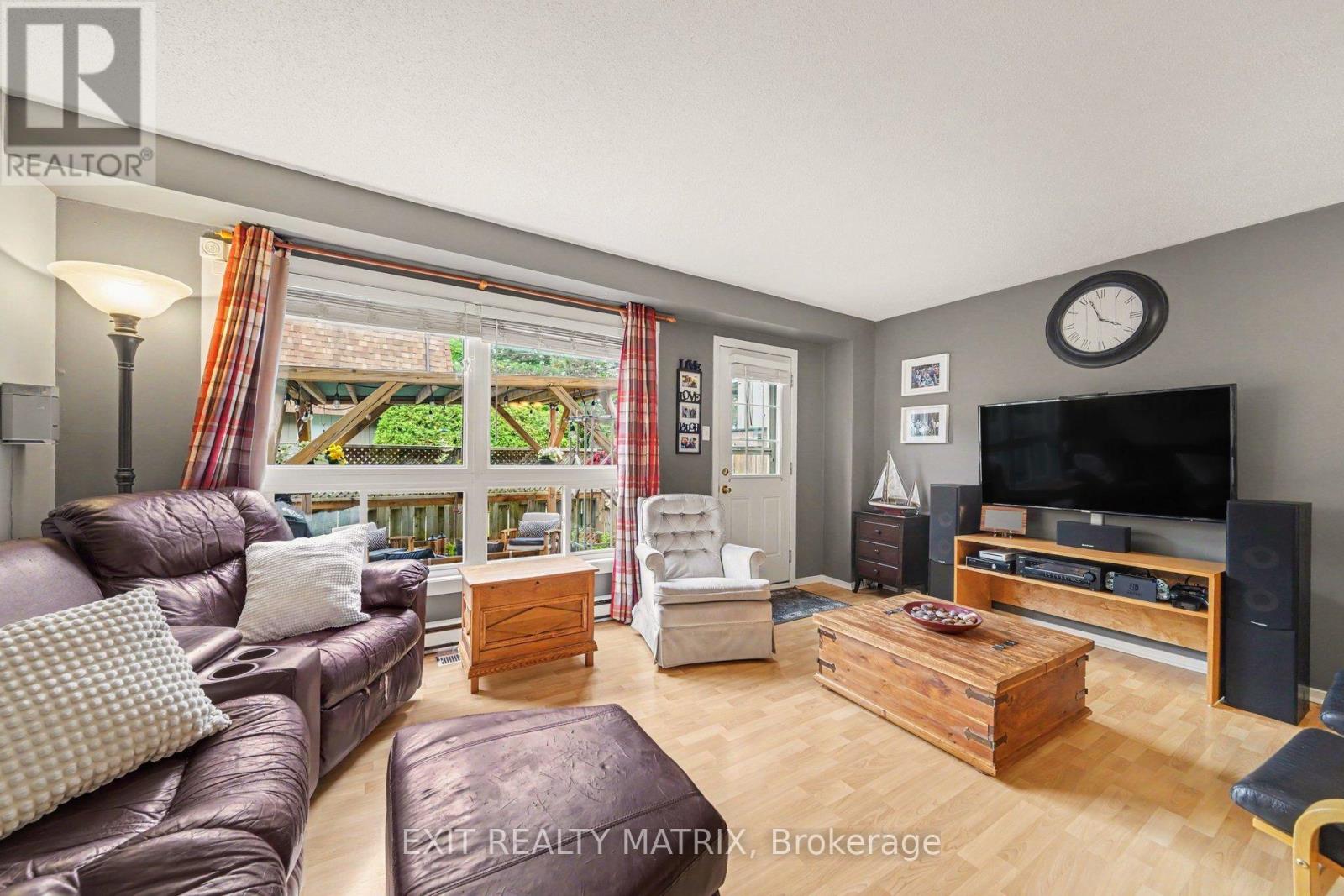 #107 3194 OLYMPIC WAY - 6
