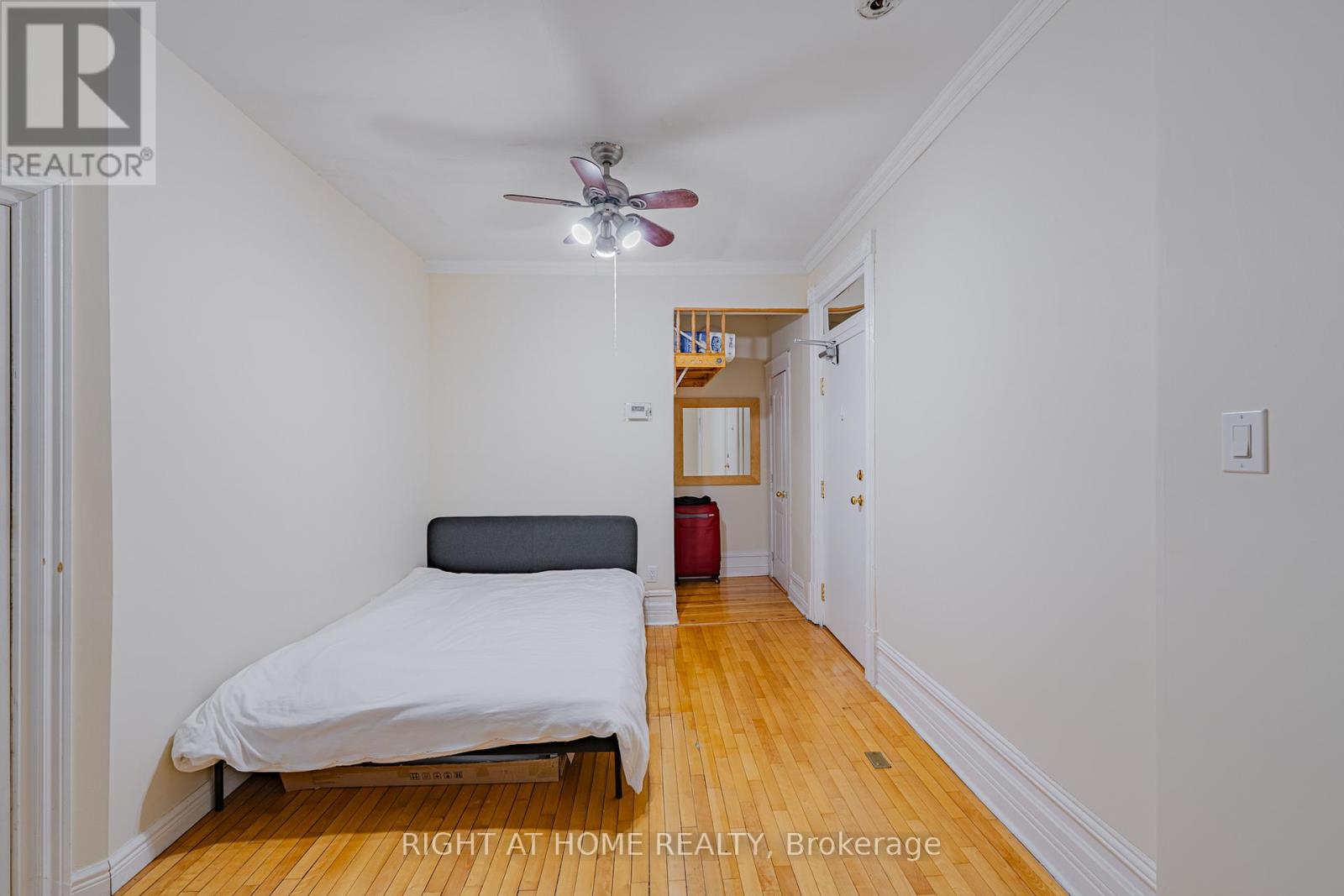 1 Bed, 1 Bath House for Rent in Ottawa – B – 220 LYON STREET N, Ottawa – MLS# X13485924 - Image 6