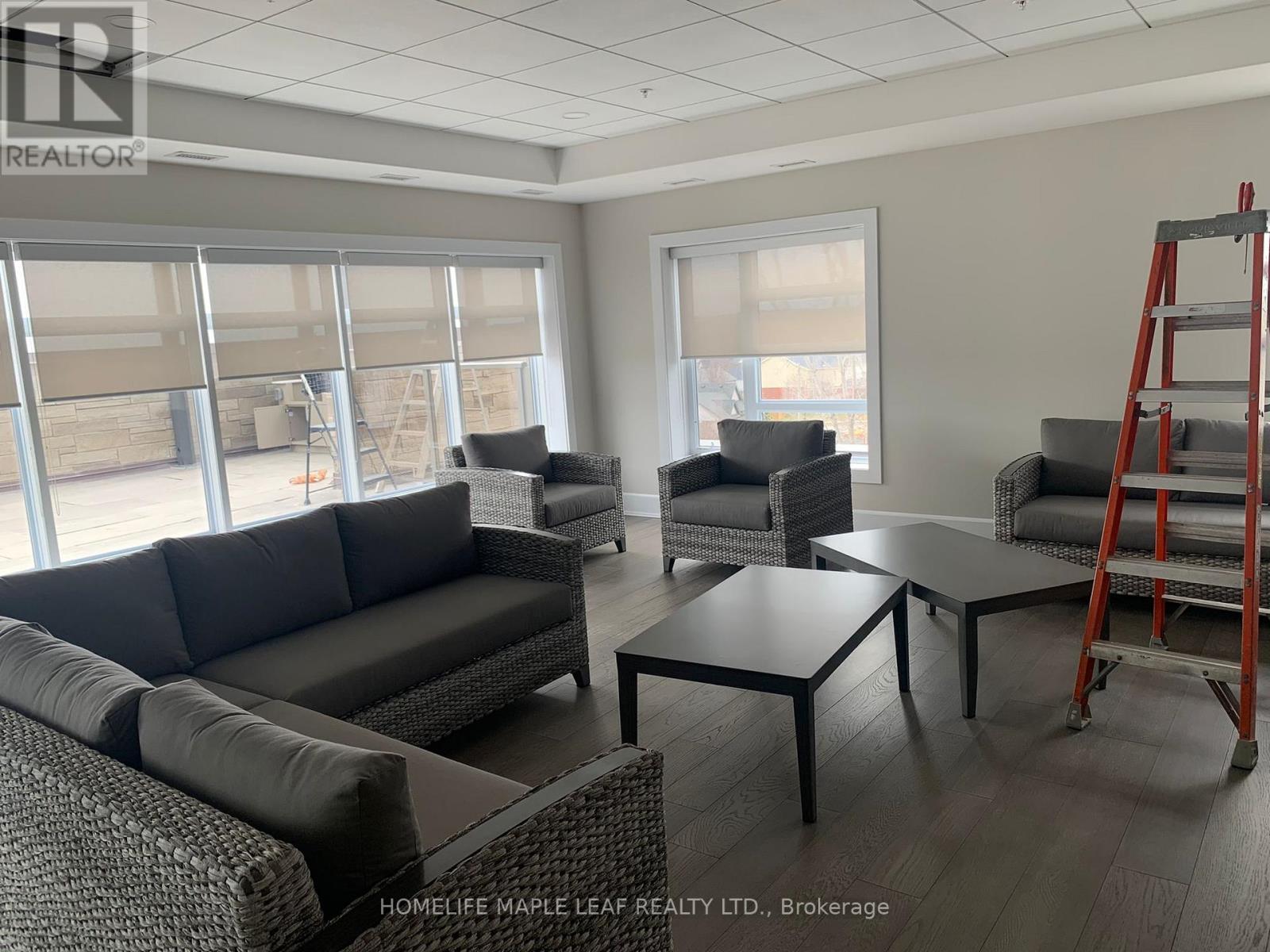 105 SPENCER AVENUE - 17