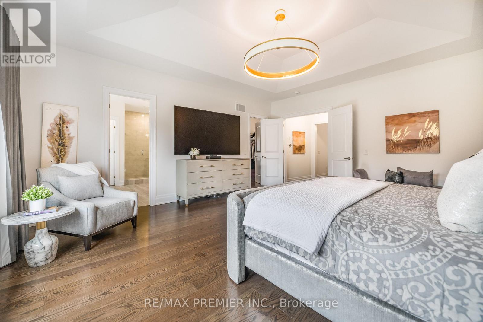 30 ENCLAVE COURT - 31