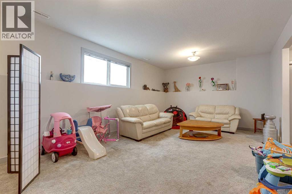 25 Caribou Crescent - 24