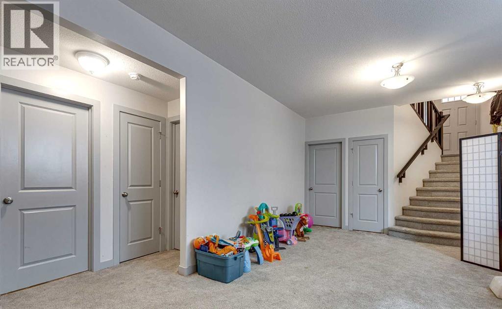25 Caribou Crescent - 26