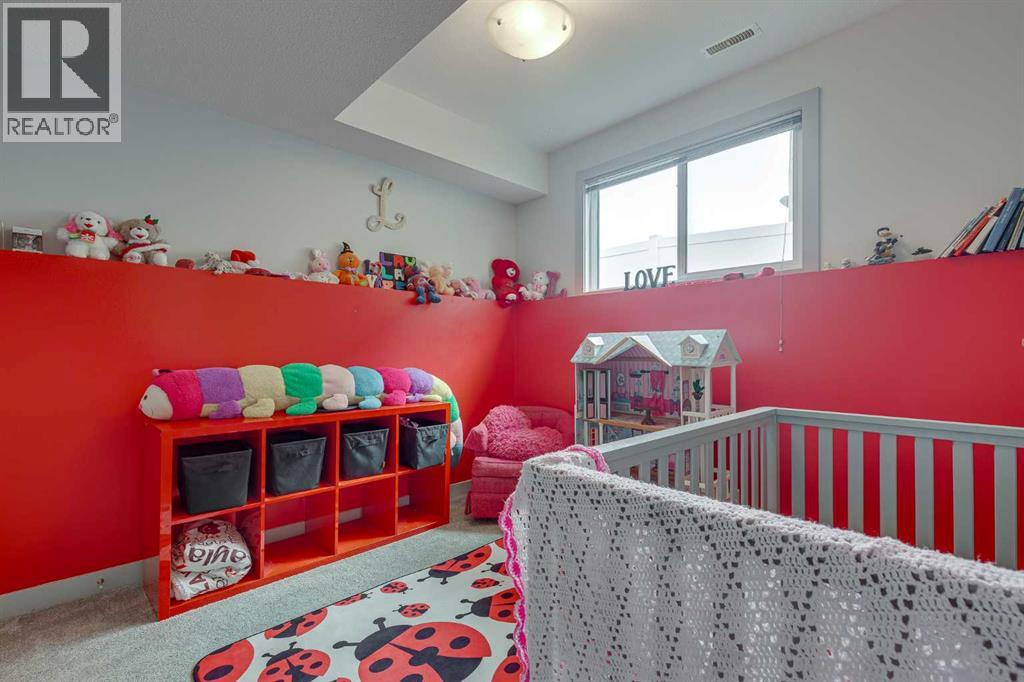 25 Caribou Crescent - 27