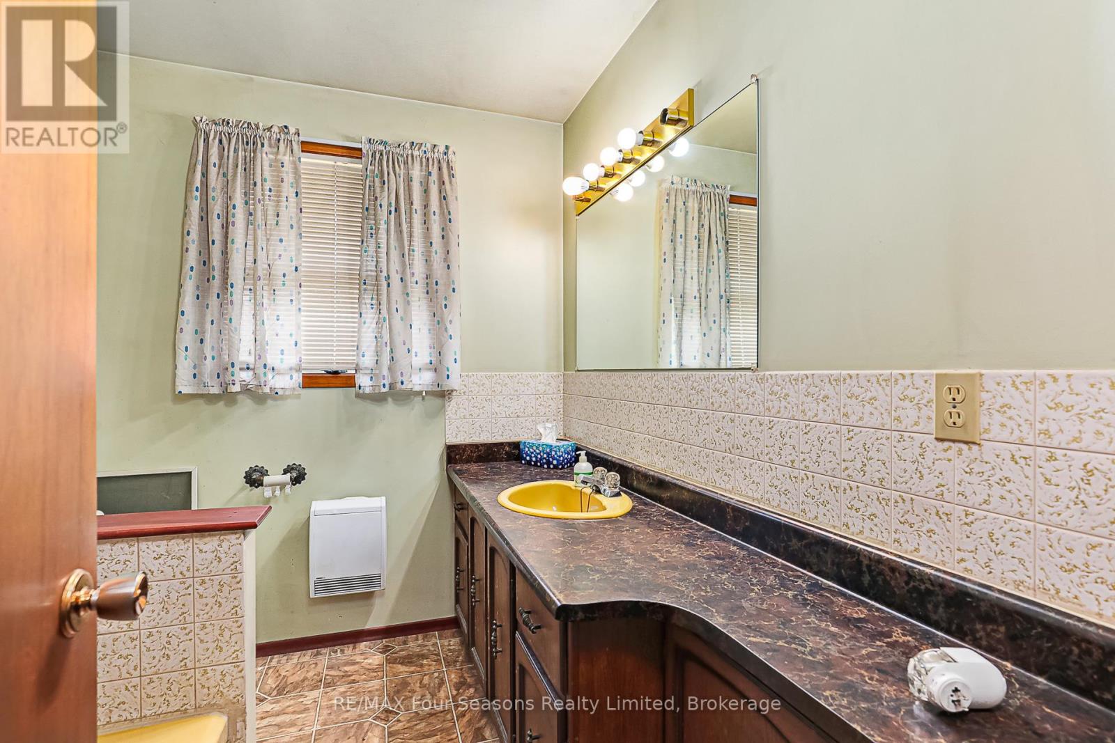828 OXBOW PARK DRIVE - 15