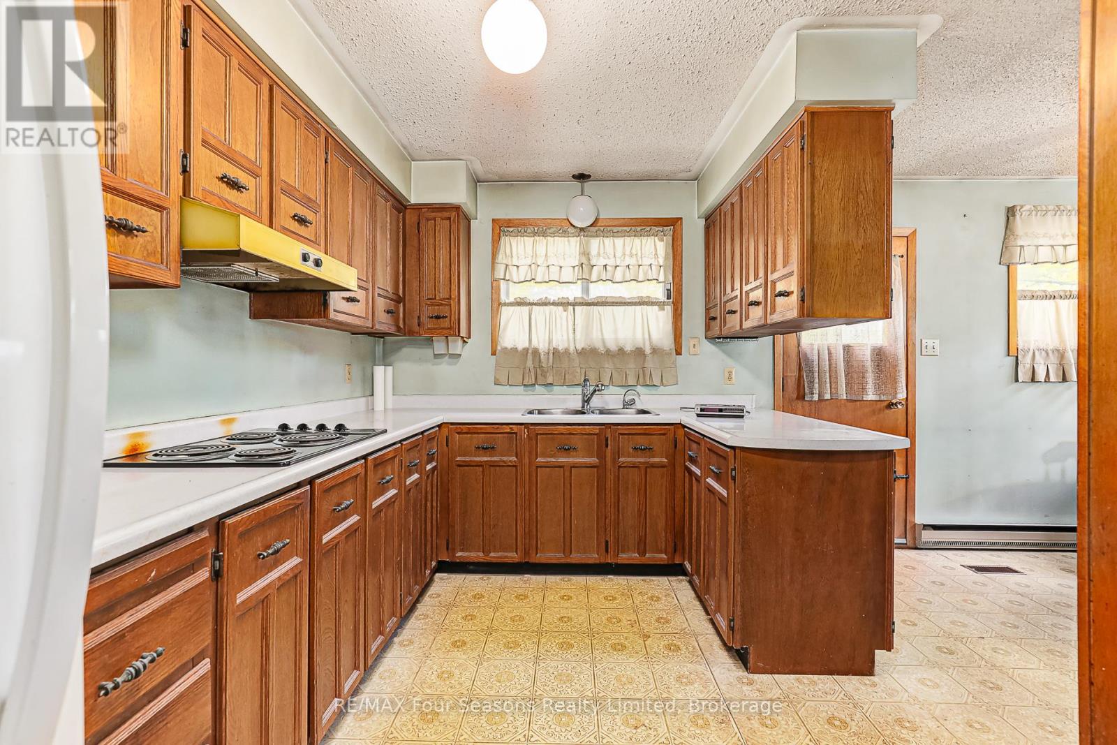 828 OXBOW PARK DRIVE - 8