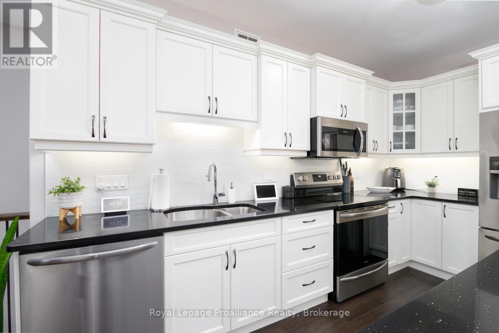 81 SIENNA AVENUE - 11