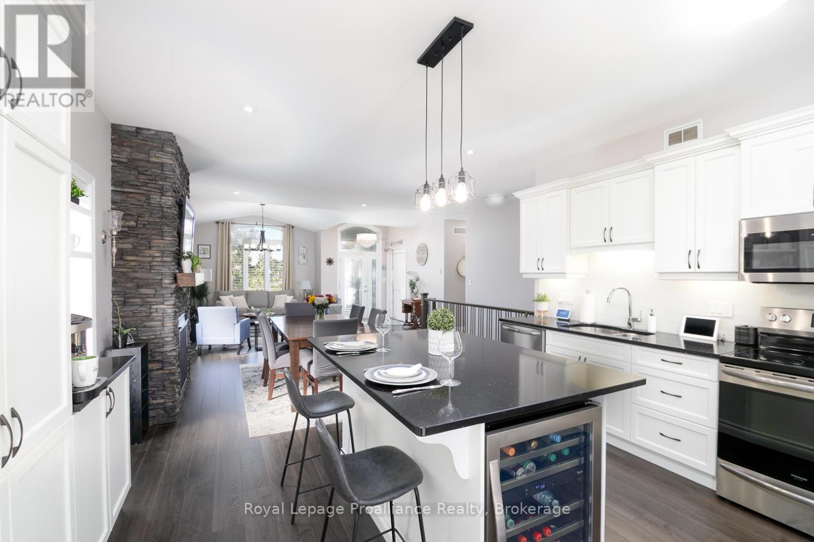 81 SIENNA AVENUE - 13