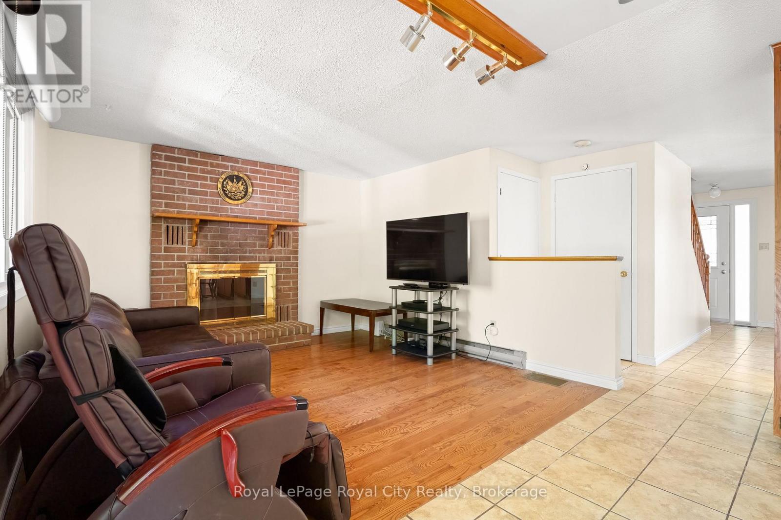 121 IMPERIAL ROAD N - 18