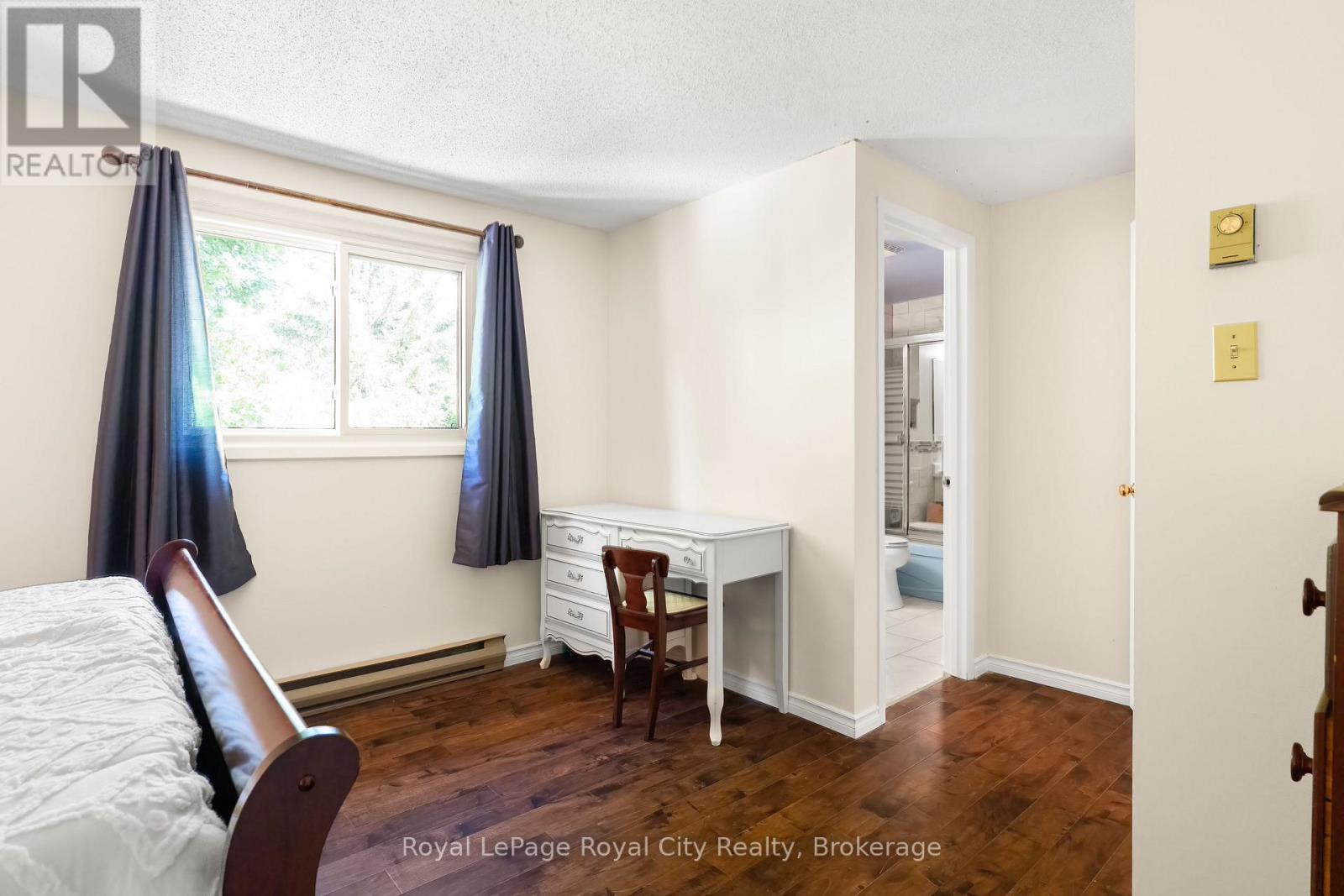 121 IMPERIAL ROAD N - 22