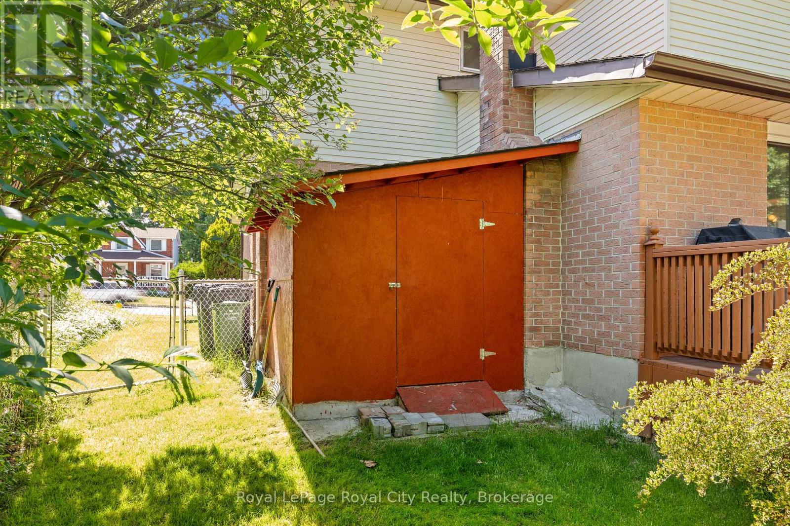 121 IMPERIAL ROAD N - 38
