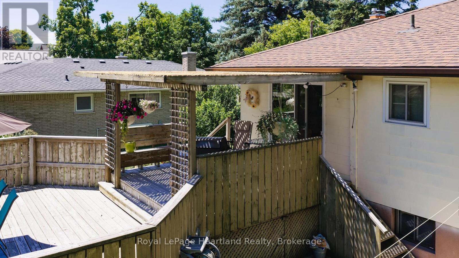 235 HINCKS STREET - Image 38
