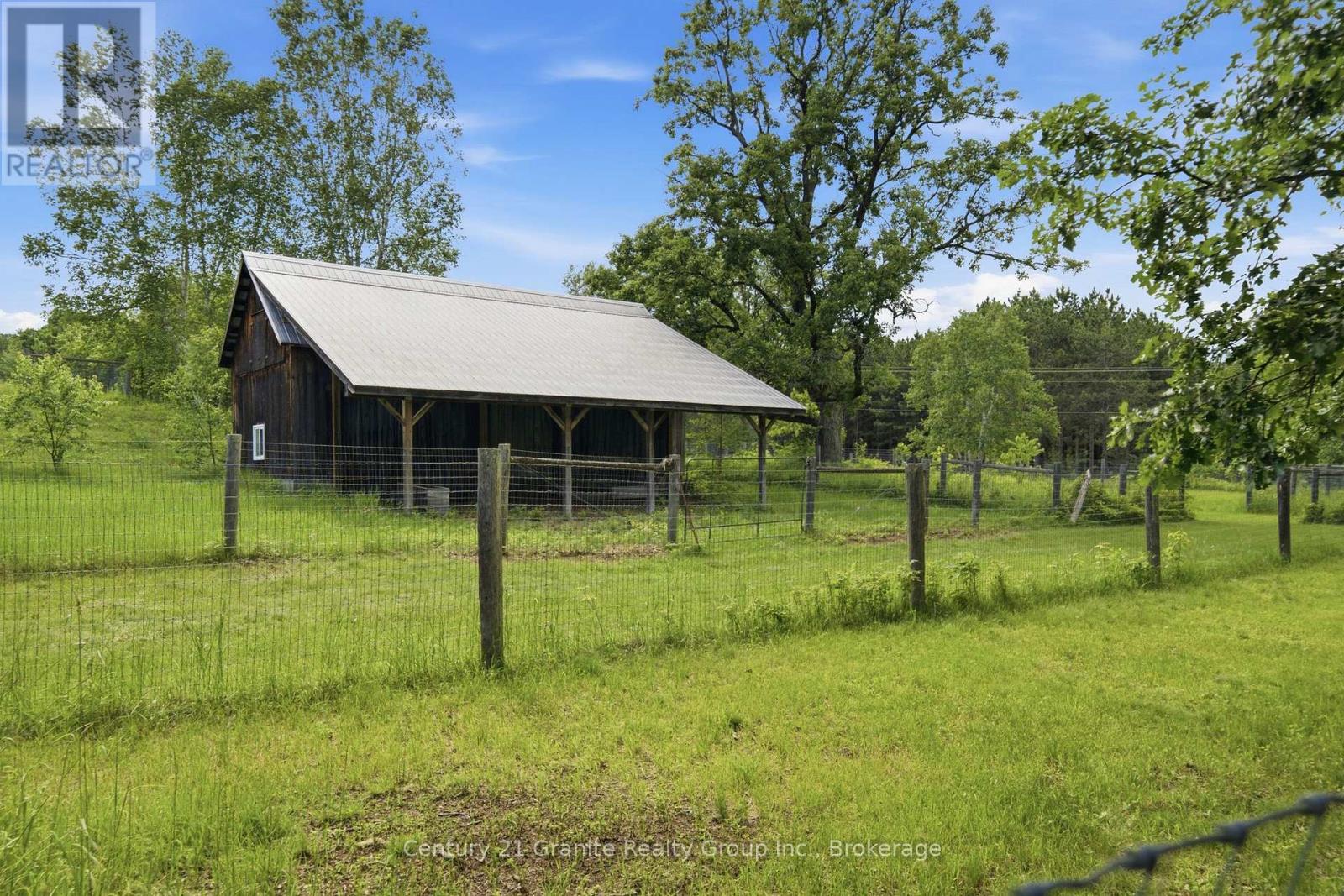 1515 NORTH SHORE ROAD - 44