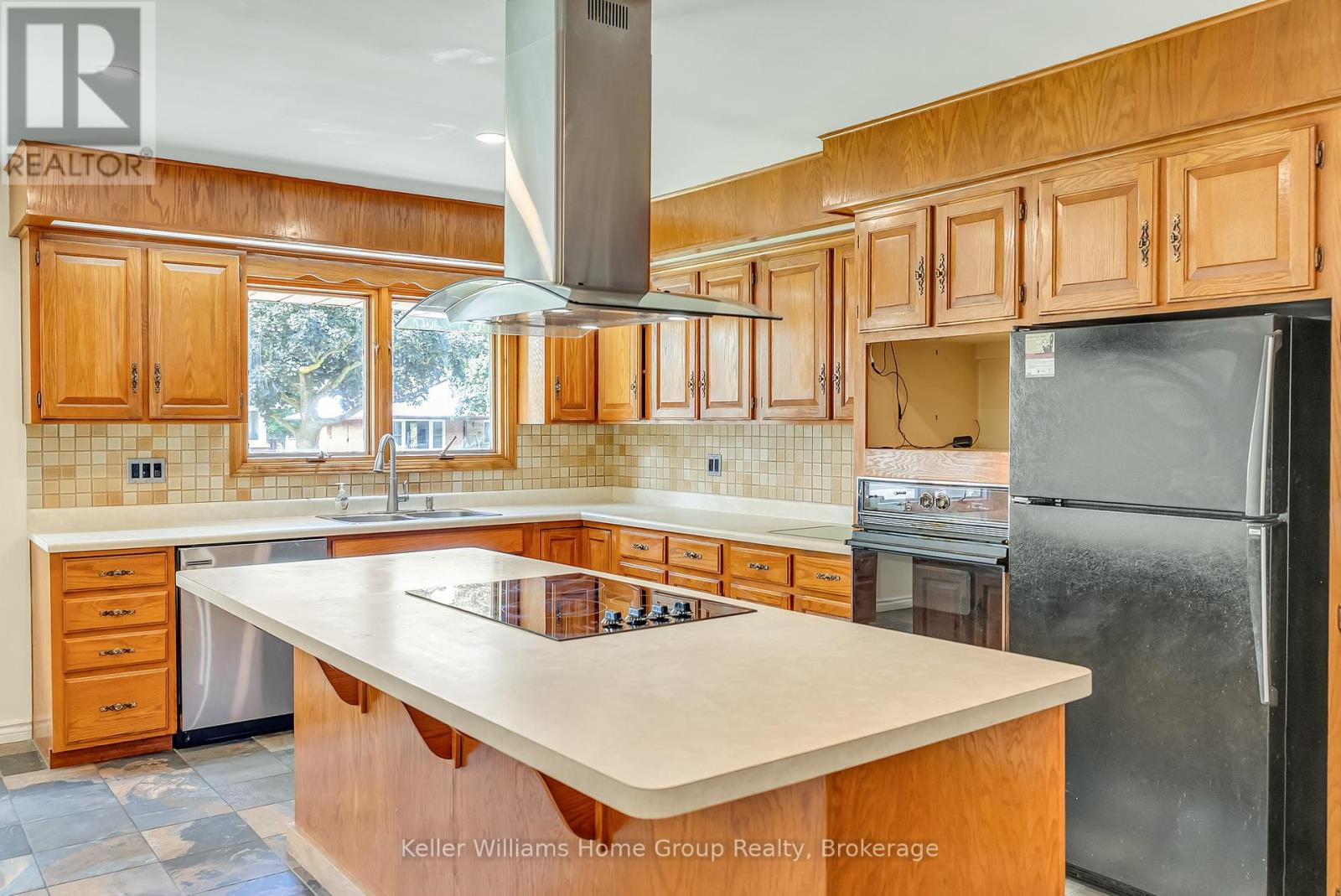 58 REYBURN AVENUE - 21