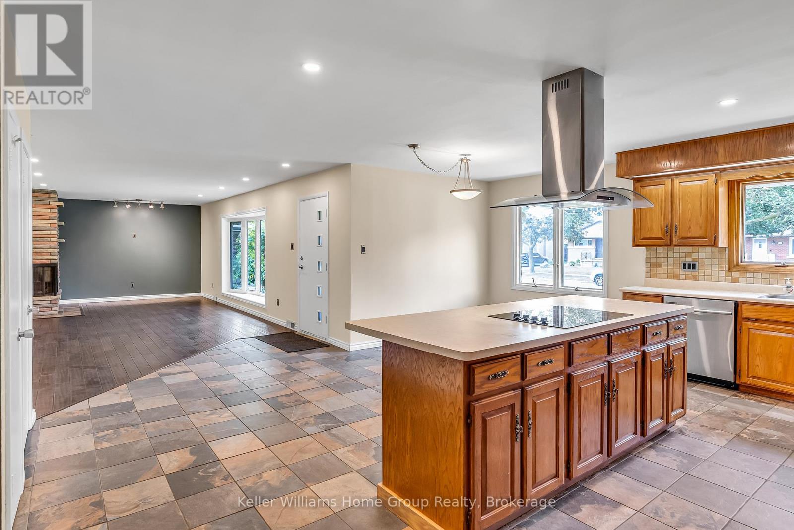 58 REYBURN AVENUE - 22