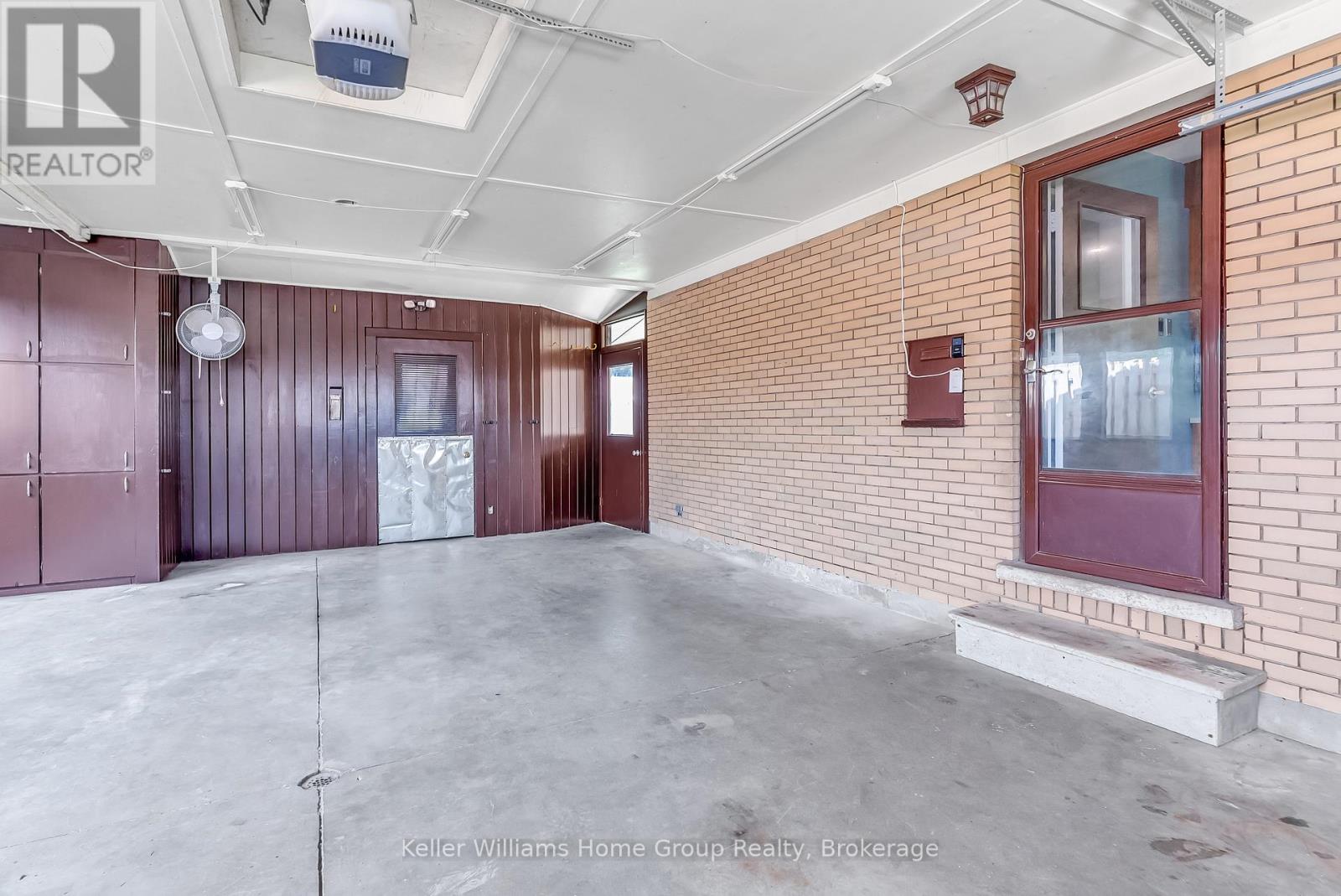 58 REYBURN AVENUE - 33