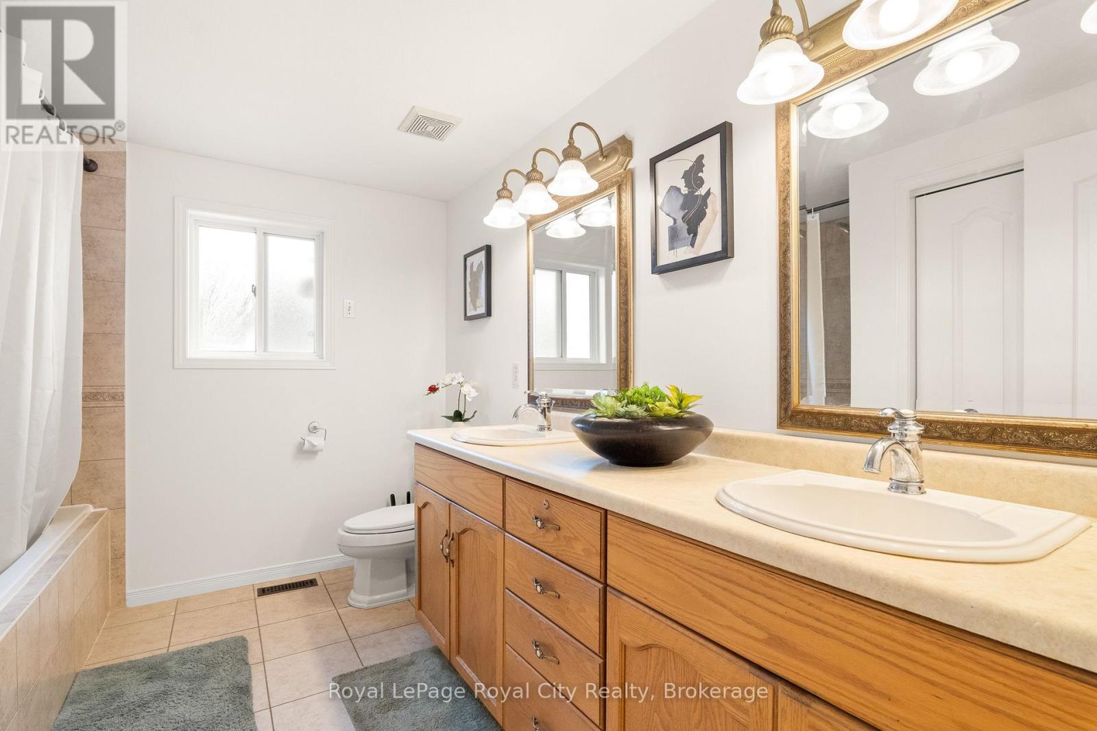131 SWIFT CRESCENT - 30